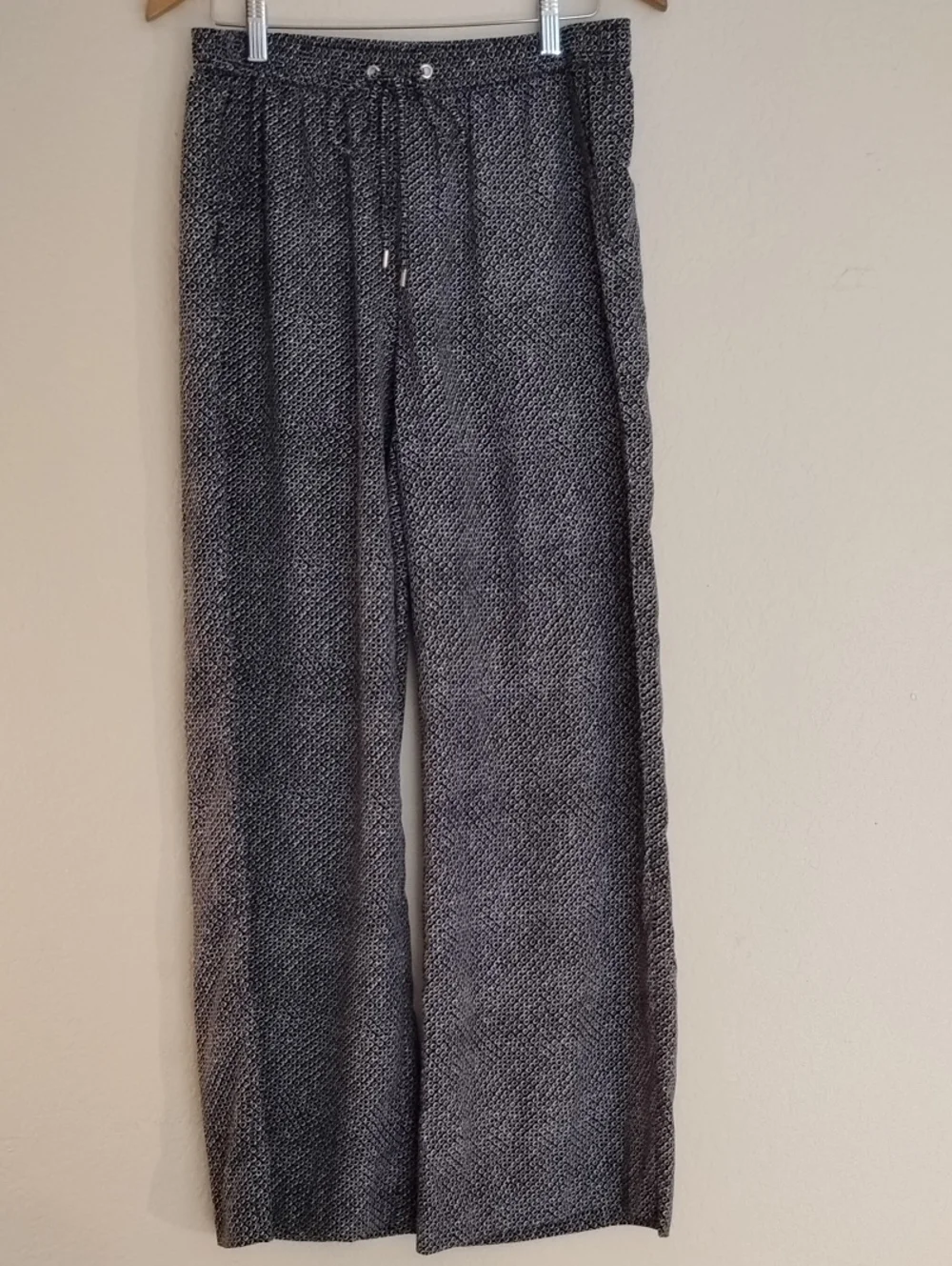 Michael Kors Black & White Printed Pull-On Pants